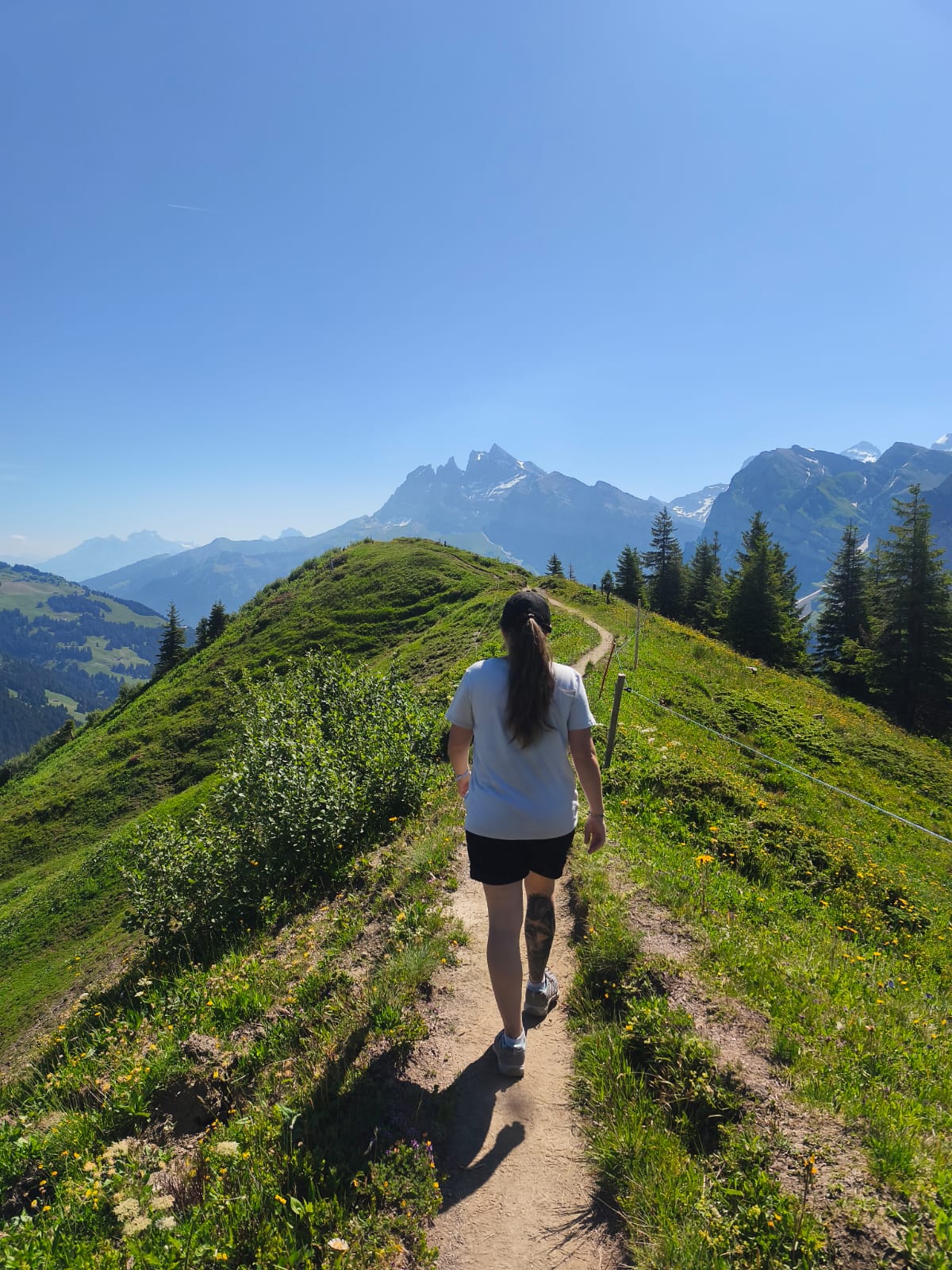 Ana en montagne